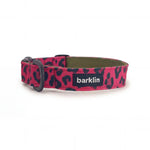 Dog collar in Barklin Pop Leopard pattern, standard 2.5 cm width, shown in front arc view with stitched textile surface, inner webbing, and matte black buckle hardware.